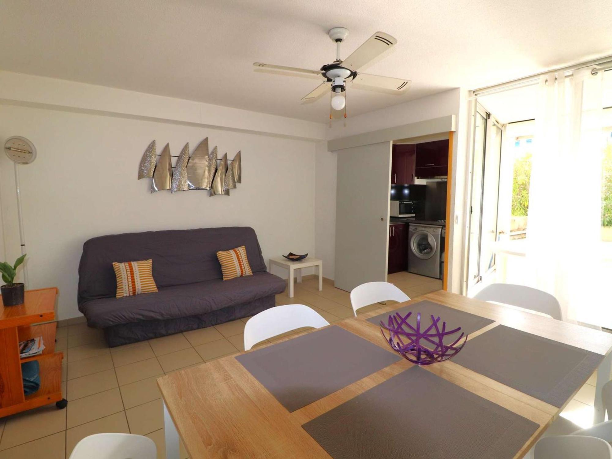 Appartement Le Grau-du-Roi, 3 pièces, 6 personnes - FR-1-307-94 Extérieur photo