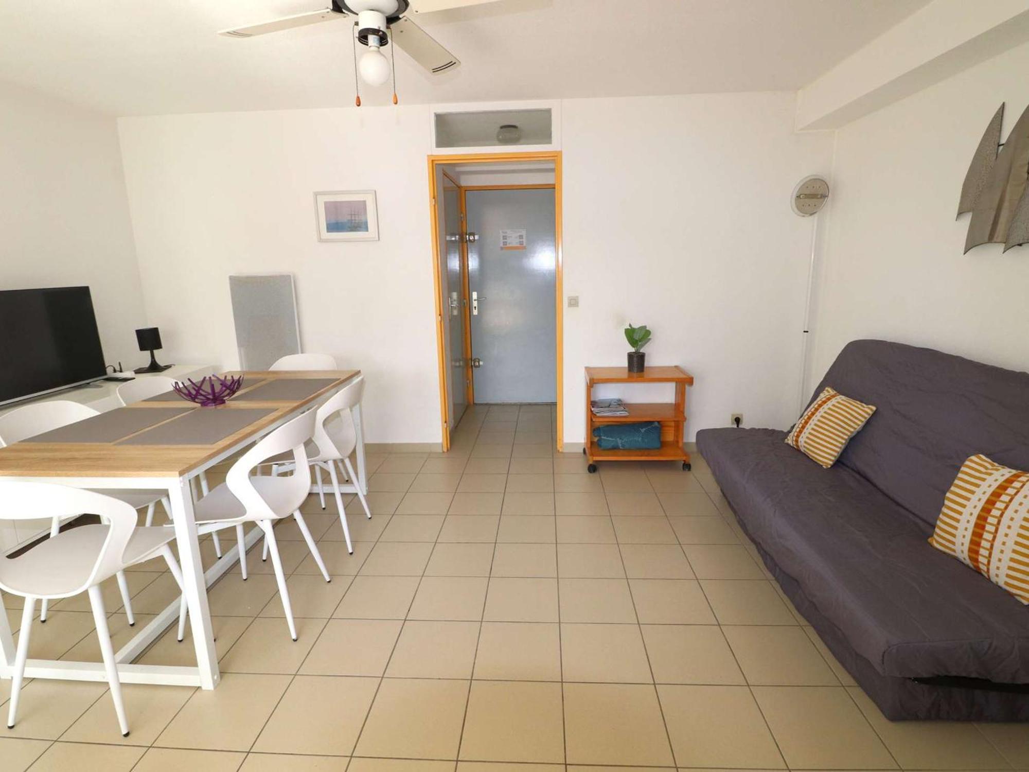 Appartement Le Grau-du-Roi, 3 pièces, 6 personnes - FR-1-307-94 Extérieur photo